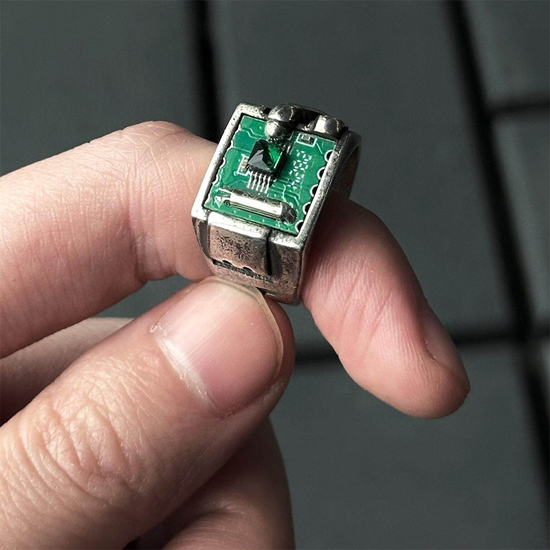 Anel de Joia Retrô com PCB par - Tech Accessories Industry avaliação e preço