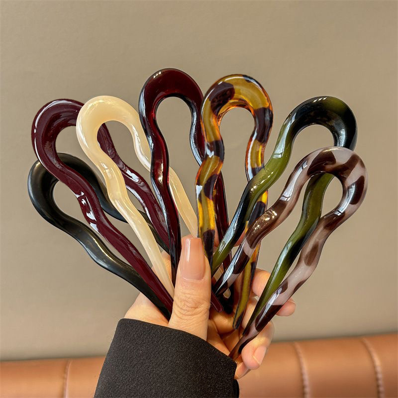 Elegante Grampo de Cabelo em A - Tech Accessories Women avaliação e preço
